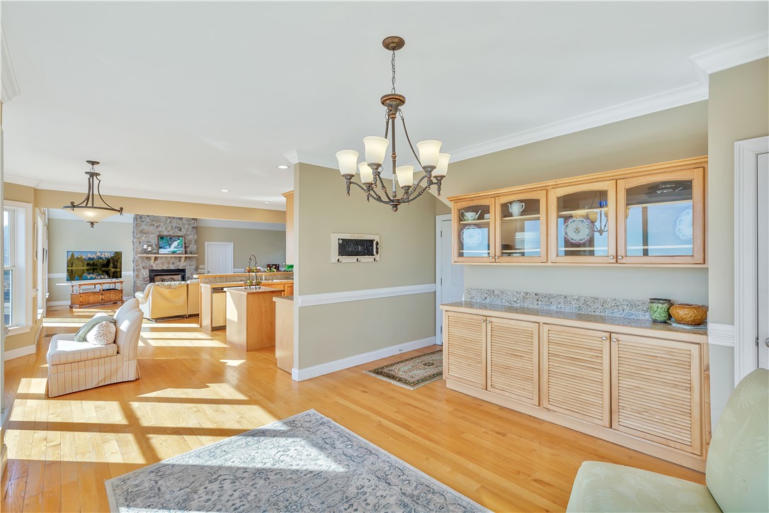 272 Jocassee Ridge Way Salem, SC 29676 - Photo 17 of 50 Built-Ins