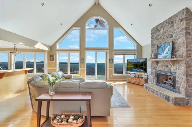 $745,000 | 272 Jocassee Ridge Way, Salem, SC 29676