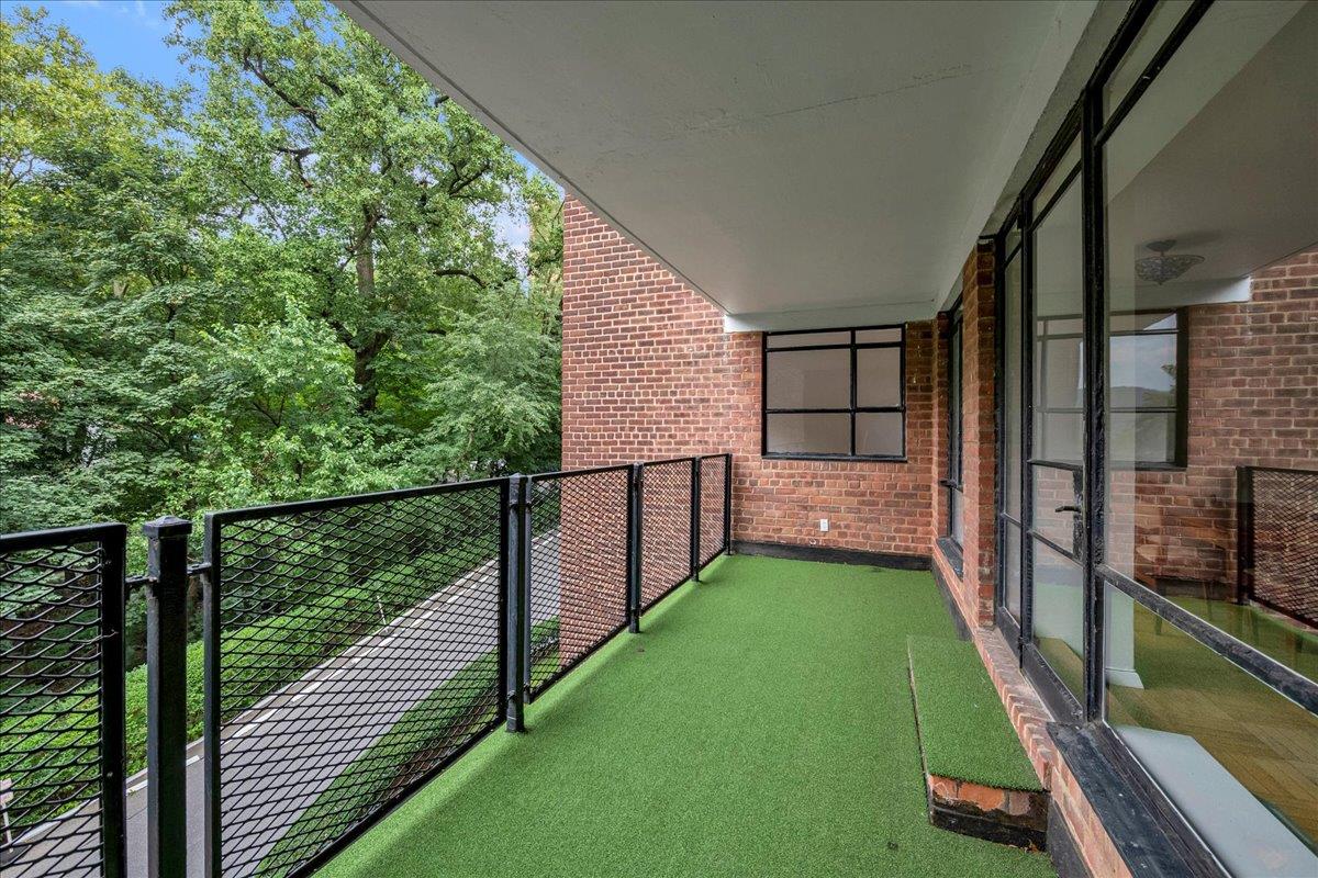 2727 Palisade Avenue, Unit 7B Bronx, NY 10463 - Photo 13 of 22 a view of yard from balcony