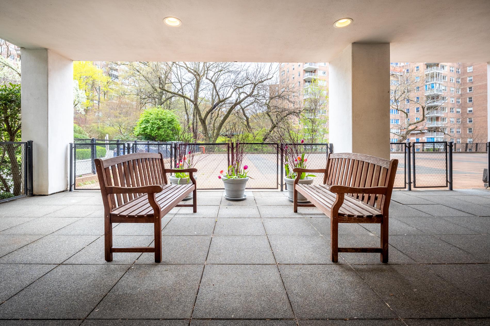 2727 Palisade Avenue, Unit 7B Bronx, NY 10463 - Photo 15 of 22 a patio with yard and outdoor seating
