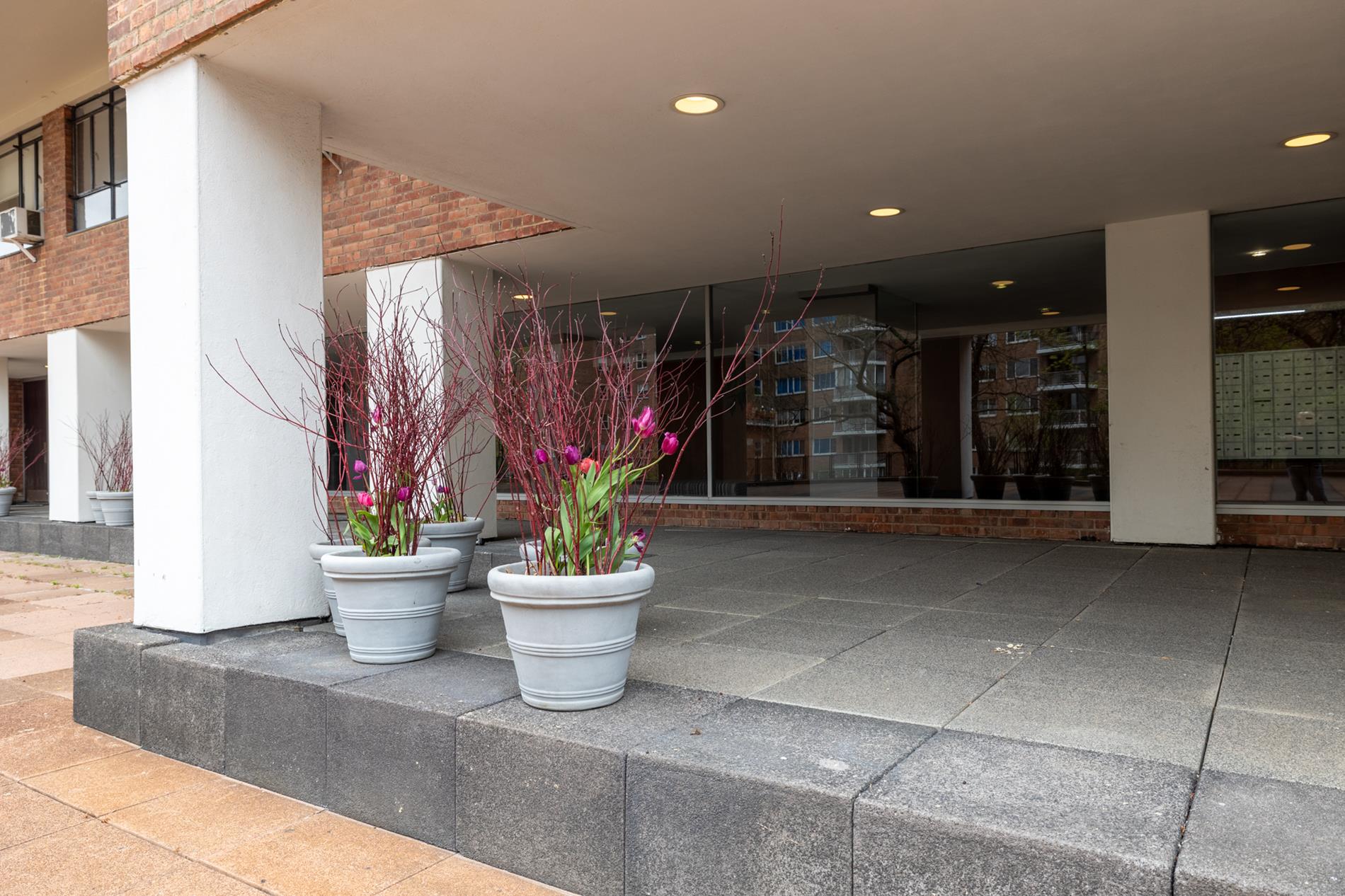 2727 Palisade Avenue, Unit 7B Bronx, NY 10463 - Photo 16 of 22 a view of an entryway of a house