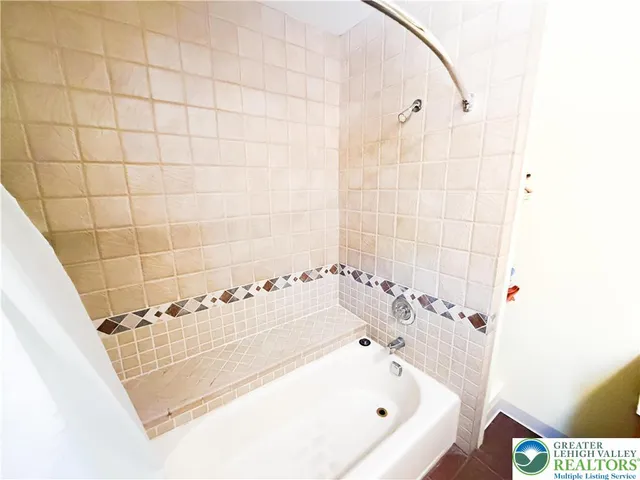 $2,900 | Undisclosed Address, Lehighton, PA 18235