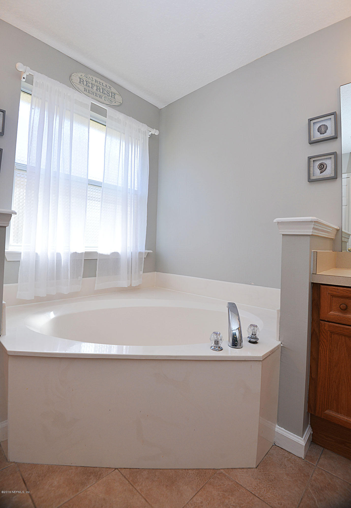 1226 Splendid Ravine Street St. Augustine, FL 32092 - Photo 20 of 38 21 - Master Bath