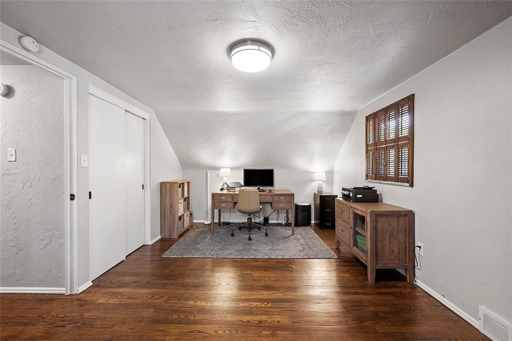 616 Scrubgrass Road Pittsburgh, PA 15243 - Photo 25 of 40 Gallery Image 25