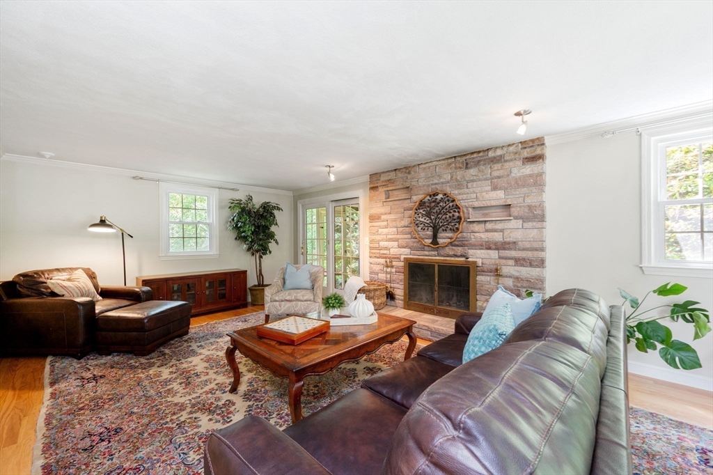 68 Old Post Road Walpole, MA 02032 - Photo 17 of 39