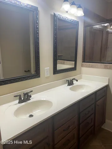 $1,675 | 1920 Leighton Drive, Unit A, Greenville, NC 27834