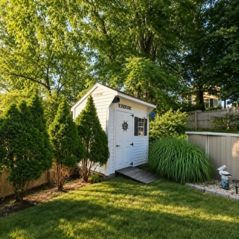 18 Hunnewell Road Worcester, MA 01606 - Photo 28 of 33