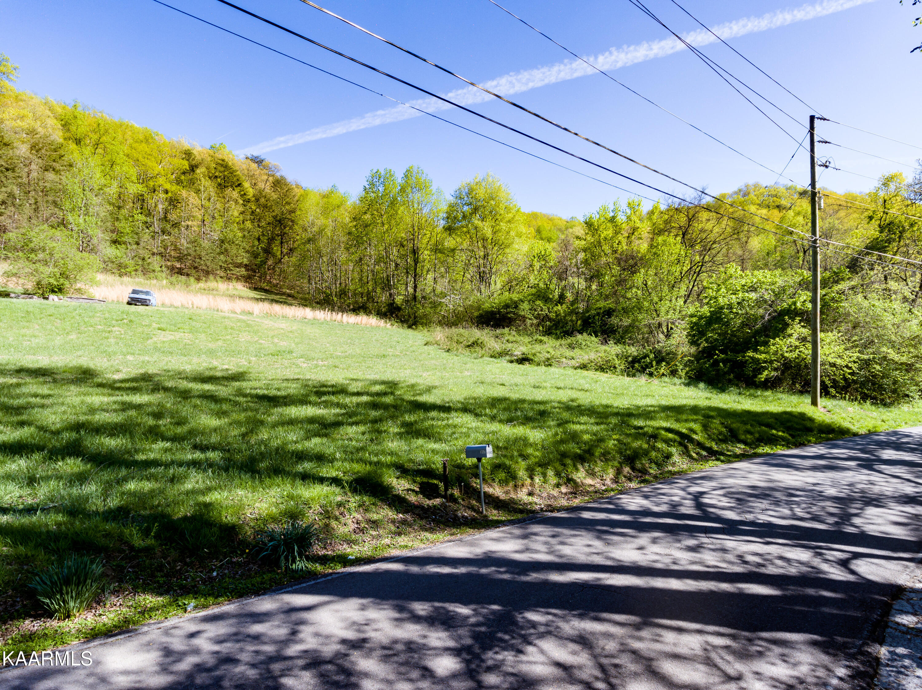 Lee Road Clinton, TN 37716 - Photo 1 of 16 001230410-4-318LeeRdClintonTN-SMALL