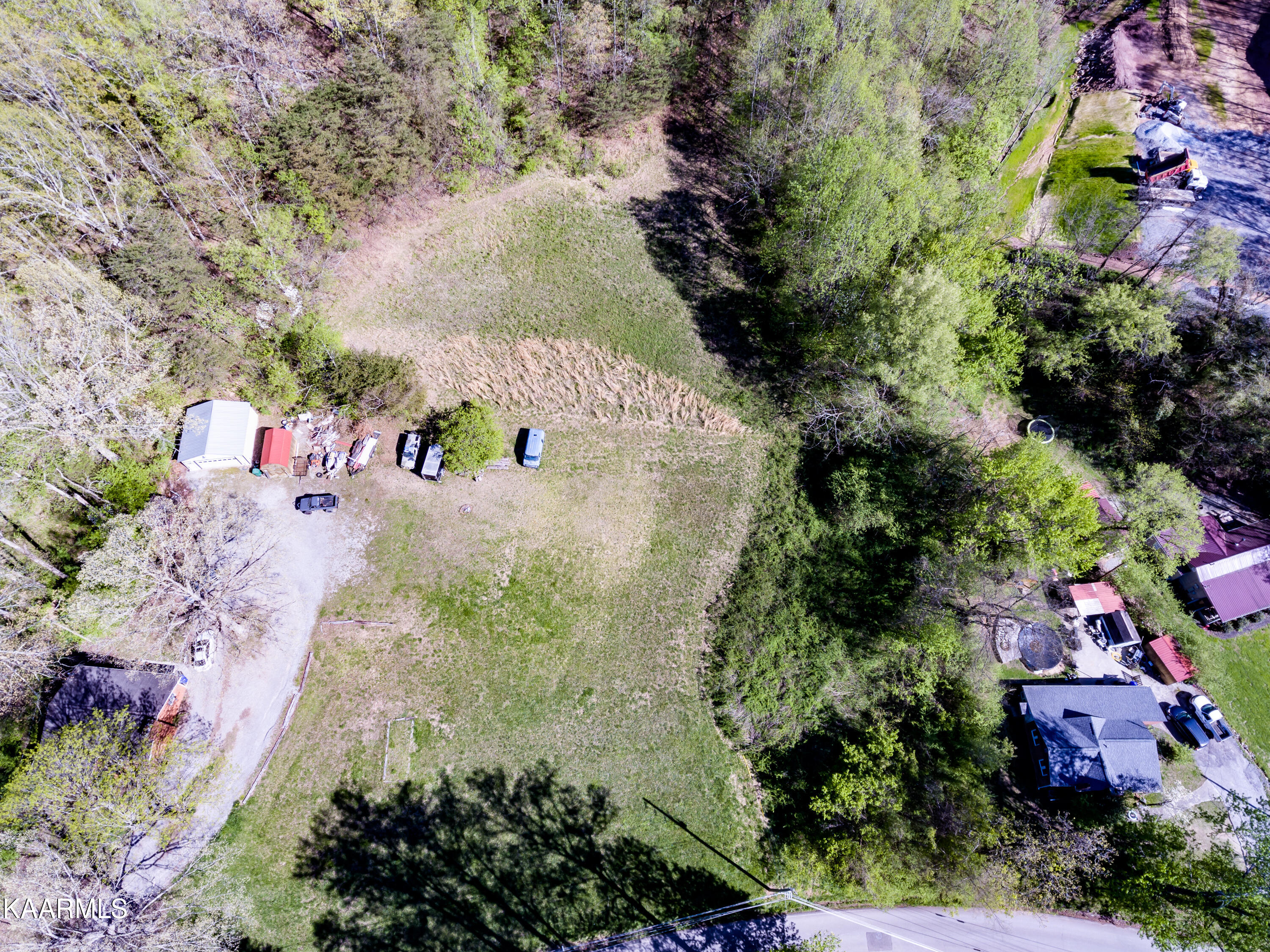 Lee Road Clinton, TN 37716 - Photo 5 of 16 010230410-4-318LeeRdClintonTN-SMALL