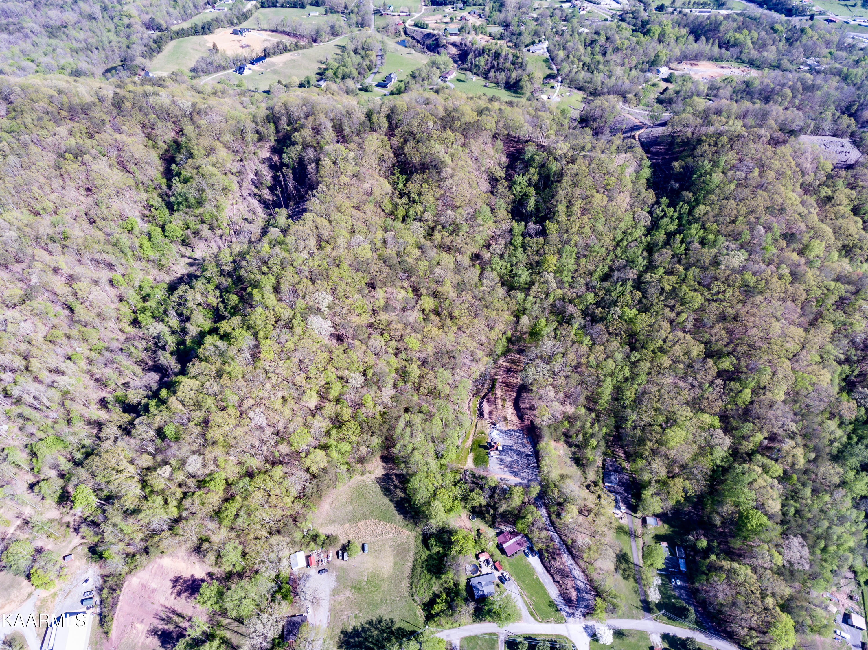 Lee Road Clinton, TN 37716 - Photo 8 of 16 019230410-4-318LeeRdClintonTN-SMALL