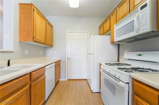 $249,999 | 7123 South Durango Drive, Unit 204, Las Vegas, NV 89113