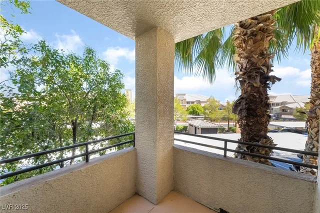 $249,999 | 7123 South Durango Drive, Unit 204, Las Vegas, NV 89113