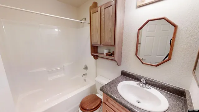 $389,900 | 1960 Waterford, Casper, WY 82609