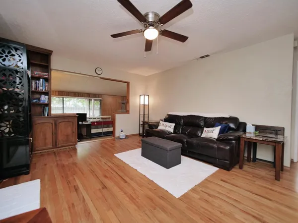 $485,000 | 1037 Tenaya Court, Manteca, CA 95337