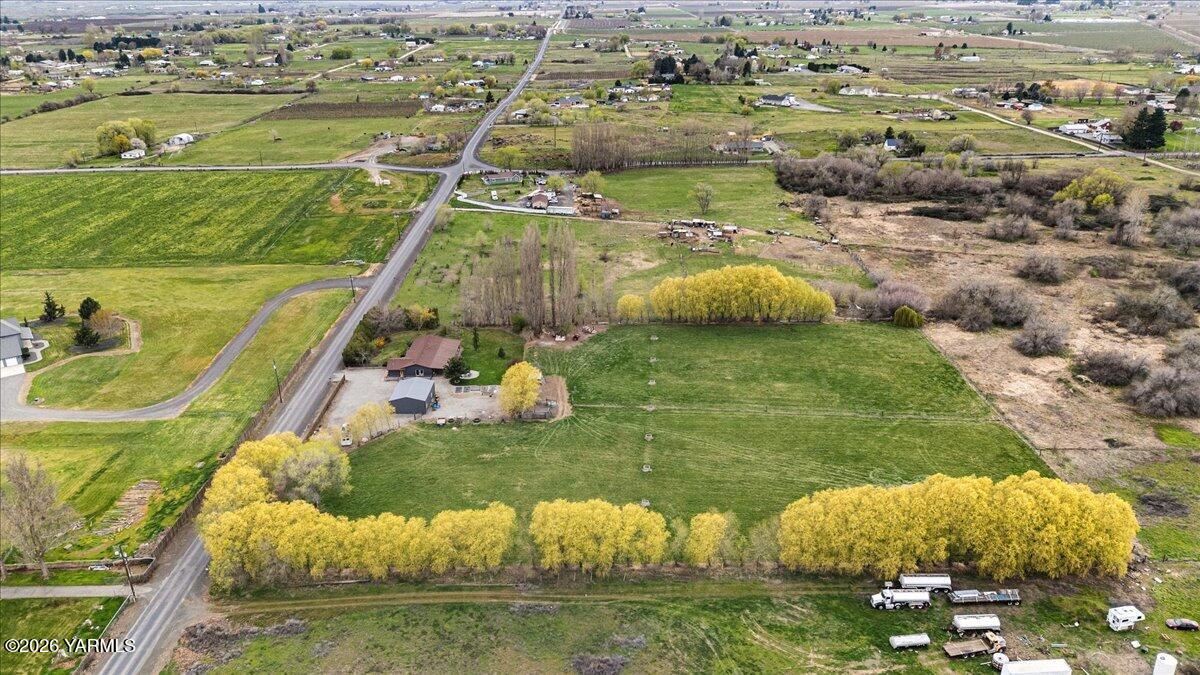 168802 West Johnson Road Prosser, WA 99350 - Photo 42 of 47 49-DJI_20260331174759_0641_D