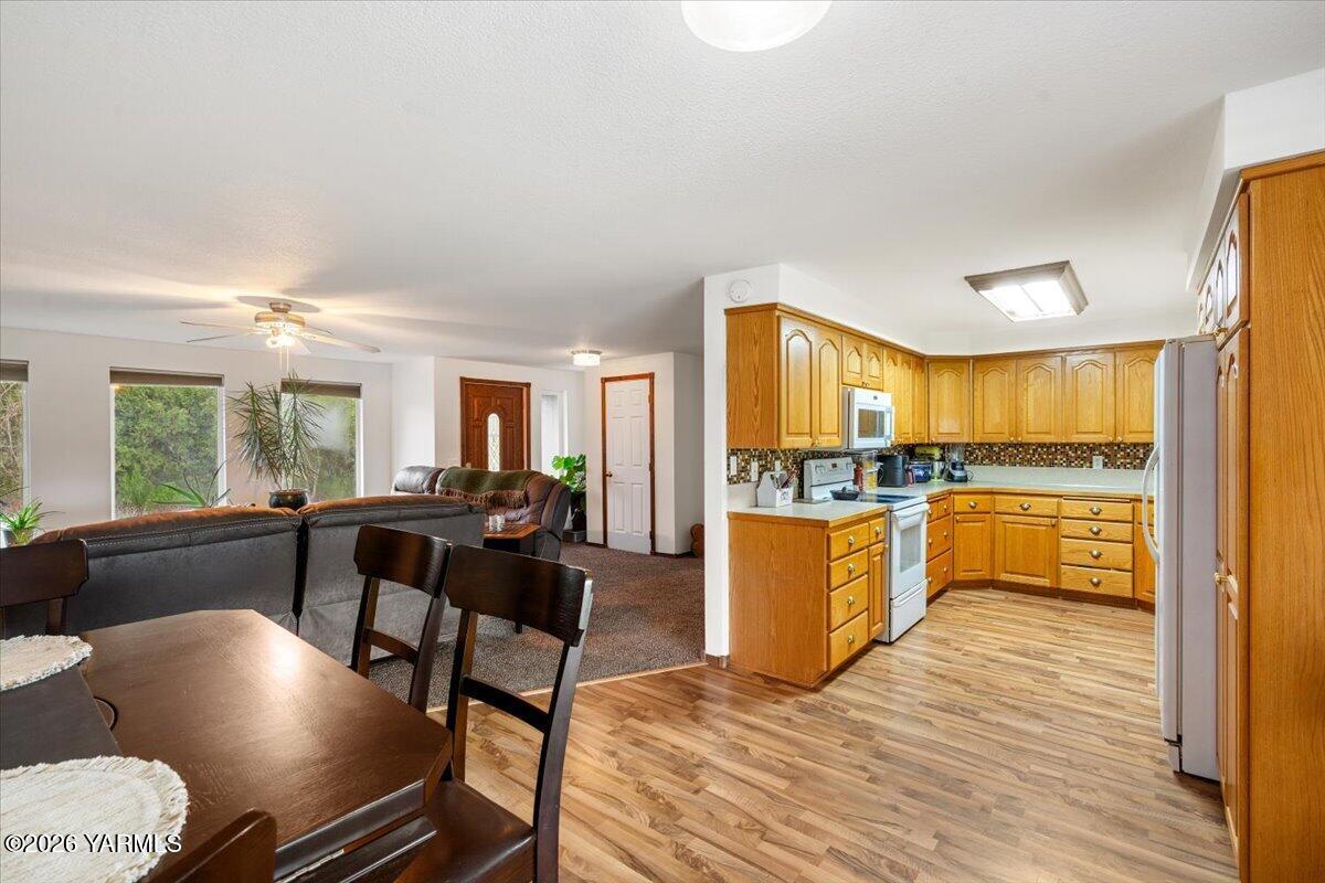 168802 West Johnson Road Prosser, WA 99350 - Photo 8 of 47 09-DSC0690