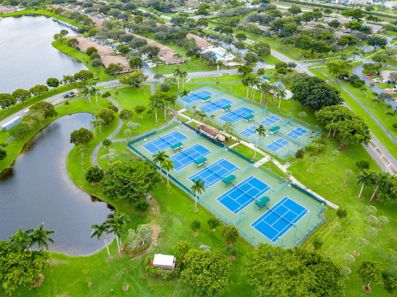 8445 Springlake Drive, Unit B Boca Raton, FL 33496 - Photo 39 of 42 Tennis/Pickel Ball Courts