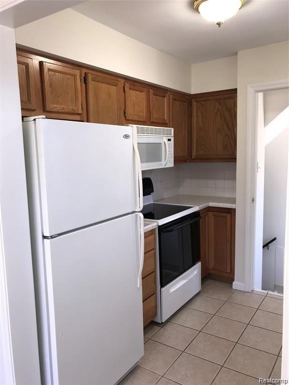 3521 Normandy Road Royal Oak, MI 48073 - Photo 5 of 20