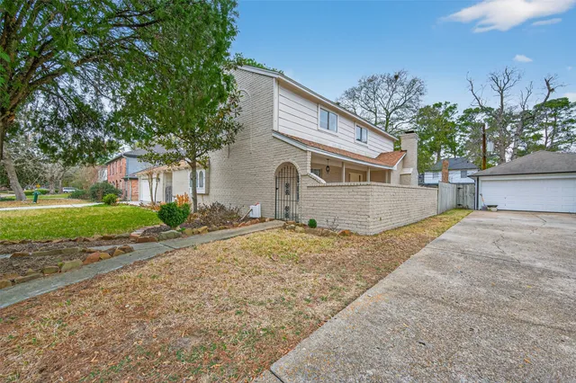 $1,850 | 5414 Spanish Oak Drive, Houston, TX 77066