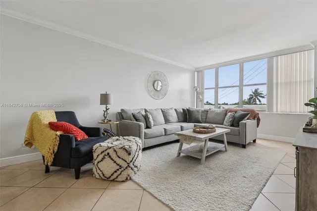 $320,000 | 7441 Wayne Avenue, Unit 2B, Miami Beach, FL 33141