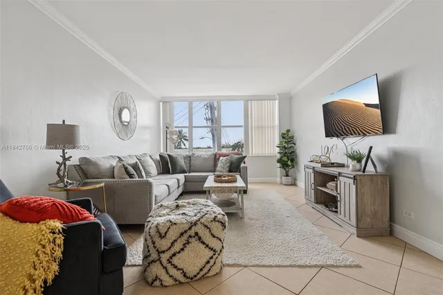 $320,000 | 7441 Wayne Avenue, Unit 2B, Miami Beach, FL 33141