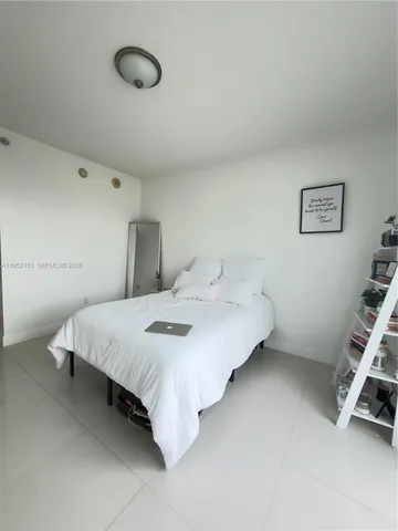 $799,000 | 185 Southwest 7th Street, Unit 2711, Miami, FL 33130