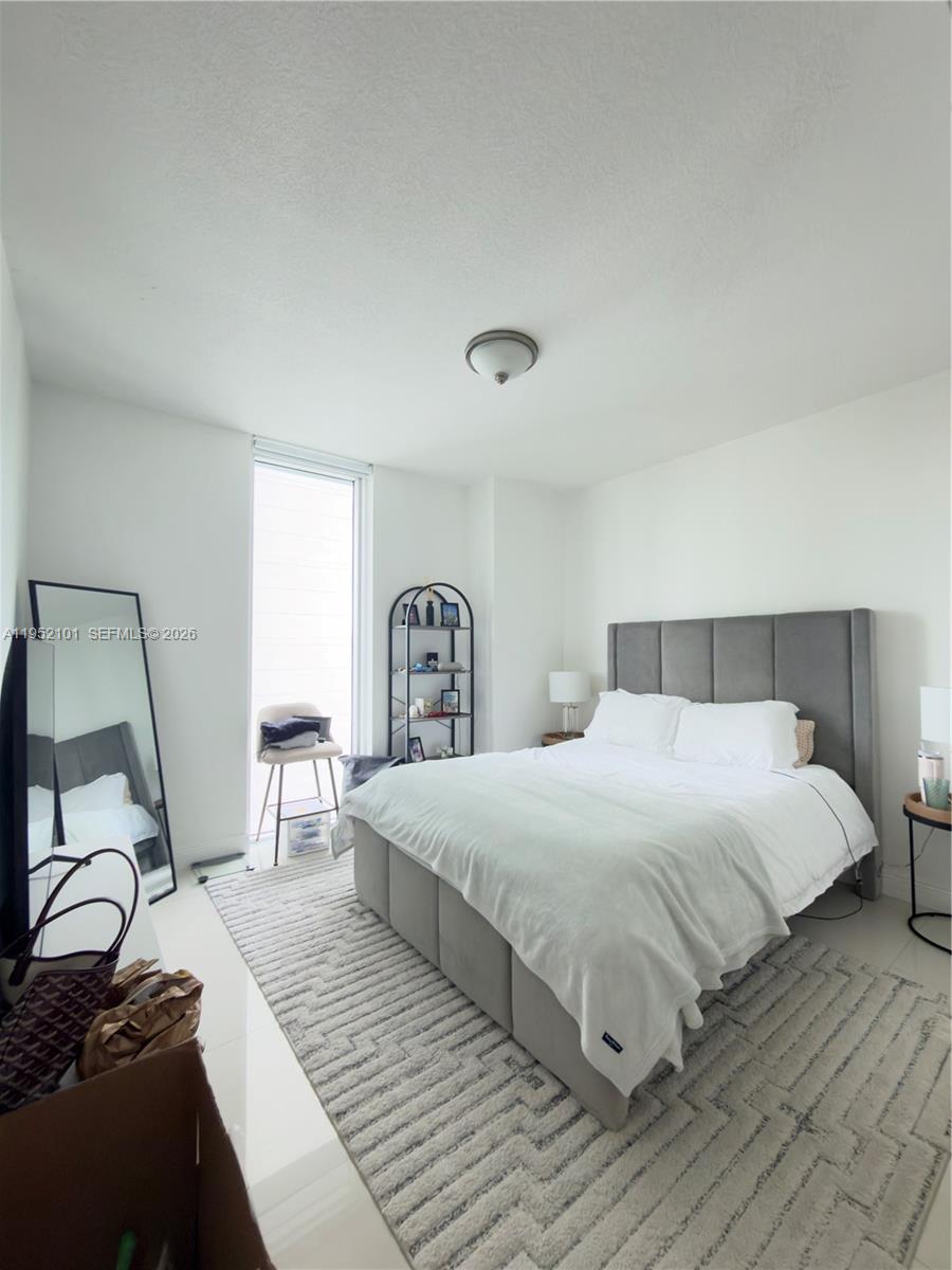 185 Southwest 7th Street, Unit 2711 Miami, FL 33130 - Photo 9 of 19