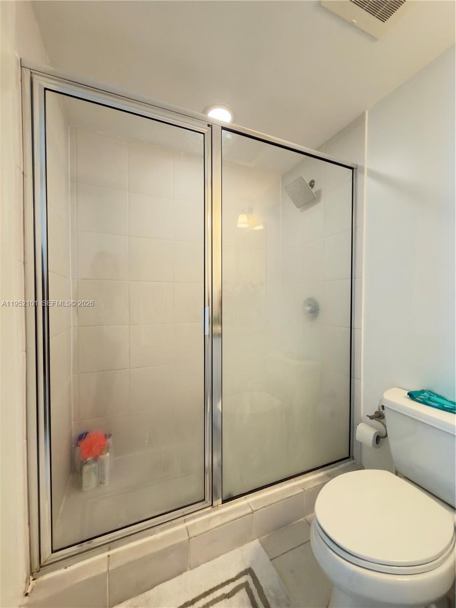 185 Southwest 7th Street, Unit 2711 Miami, FL 33130 - Photo 10 of 19