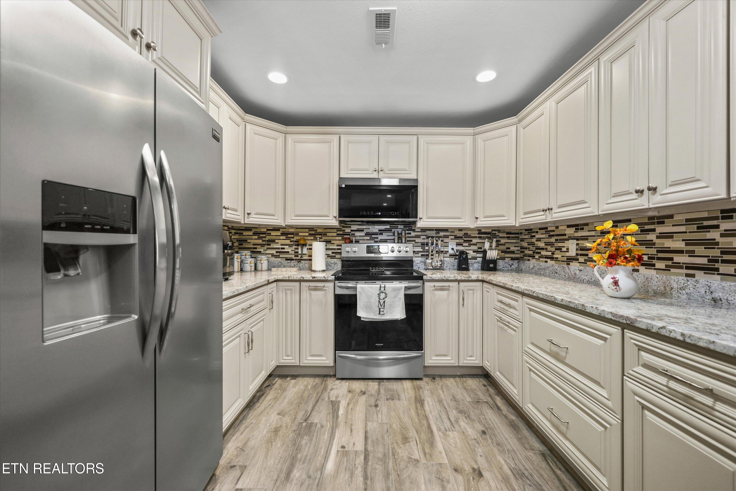 407 Kahite Trail Vonore, TN 37885 - Photo 23 of 38 lower level full kitchen