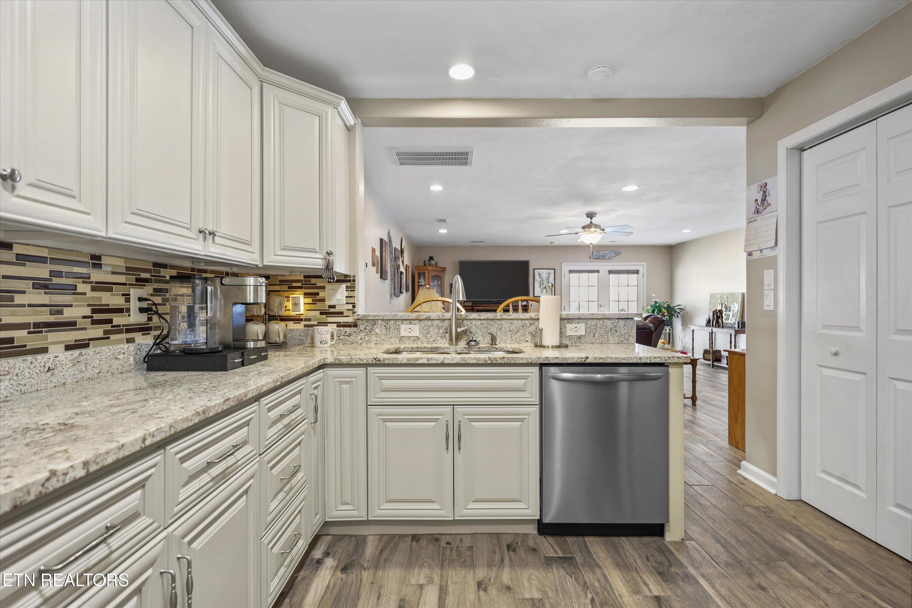 407 Kahite Trail Vonore, TN 37885 - Photo 24 of 38 lower level full kitchen