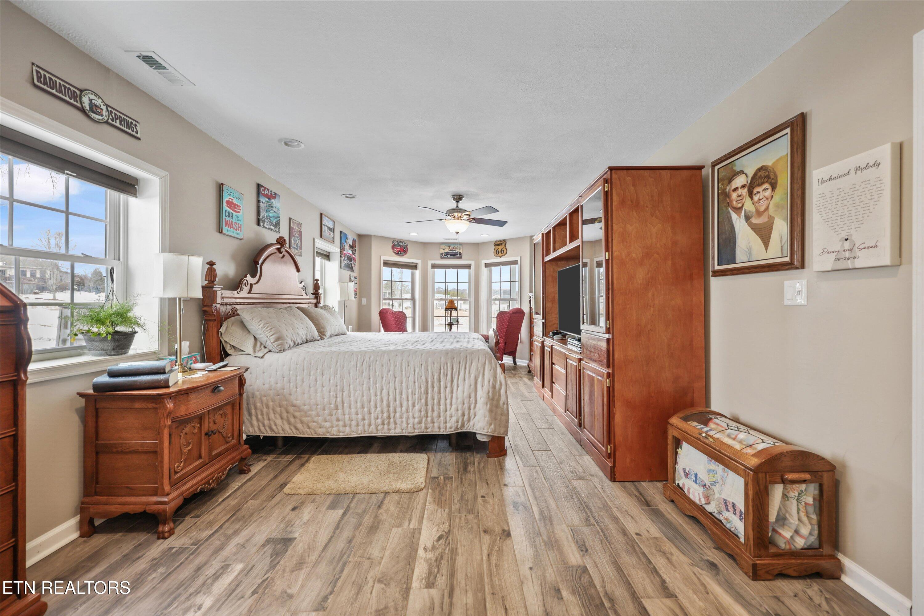 407 Kahite Trail Vonore, TN 37885 - Photo 25 of 38 lower level bedroom