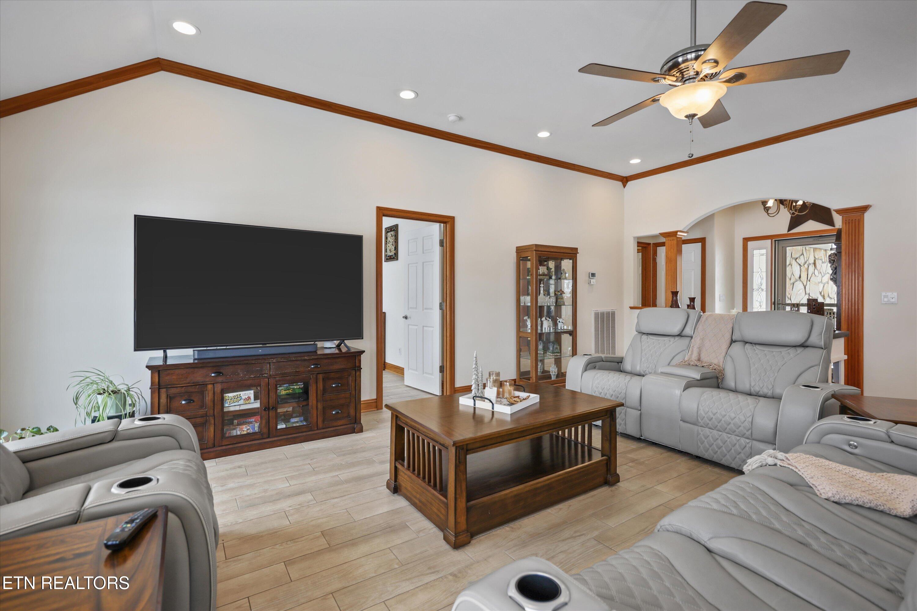 407 Kahite Trail Vonore, TN 37885 - Photo 9 of 38 living room to primary