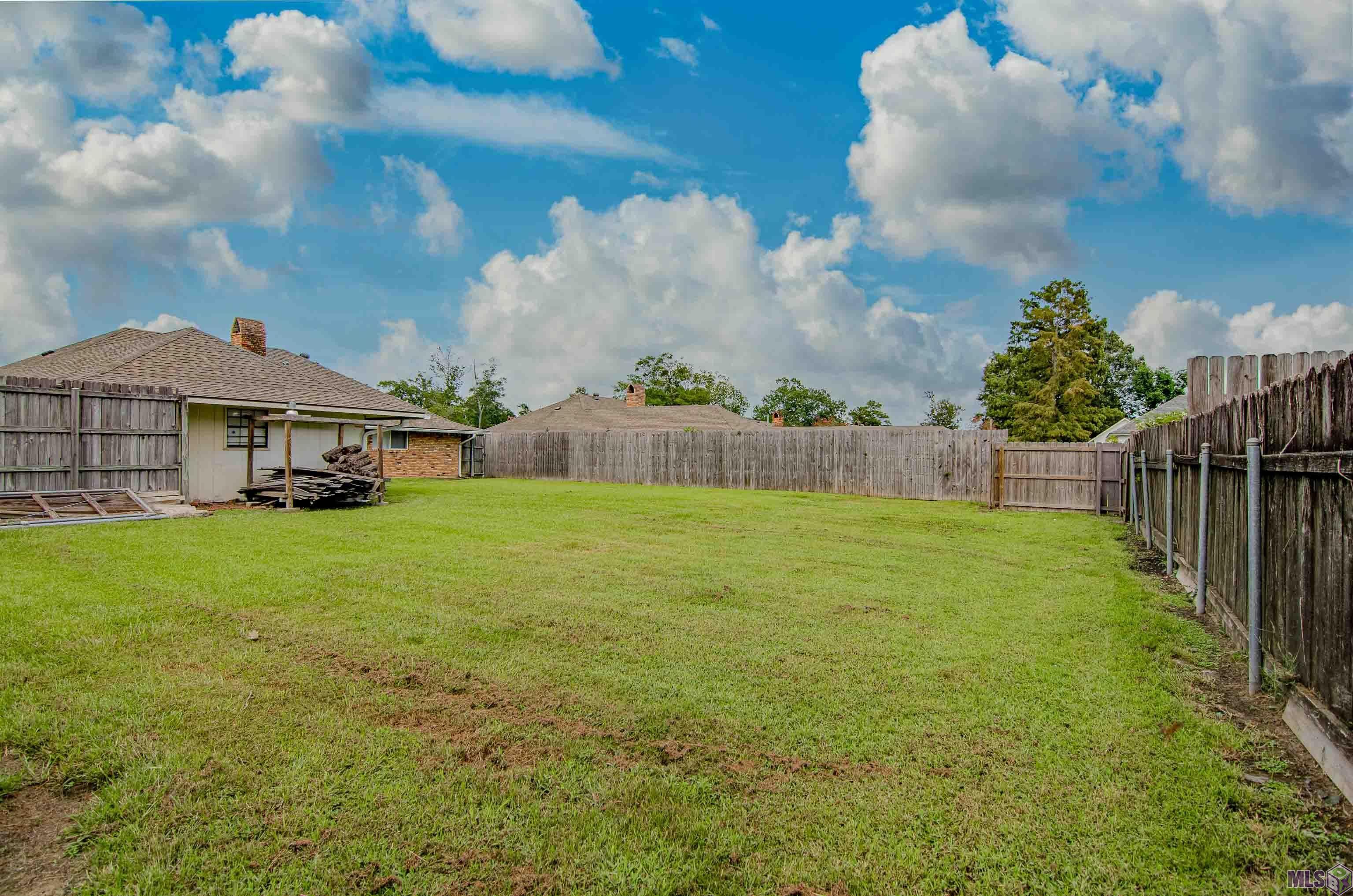 15040 7 Pines Avenue Baton Rouge, LA 70817 - Photo 18 of 18 Gallery Image 18