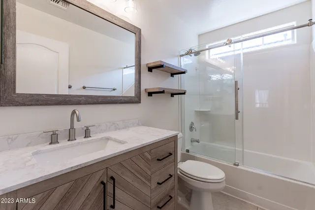 $2,695 | 2943 East Quiet Hollow Lane, Phoenix, AZ 85024