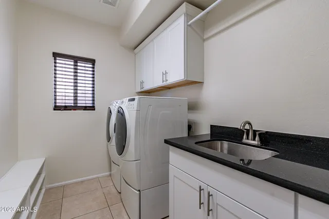 $2,695 | 2943 East Quiet Hollow Lane, Phoenix, AZ 85024