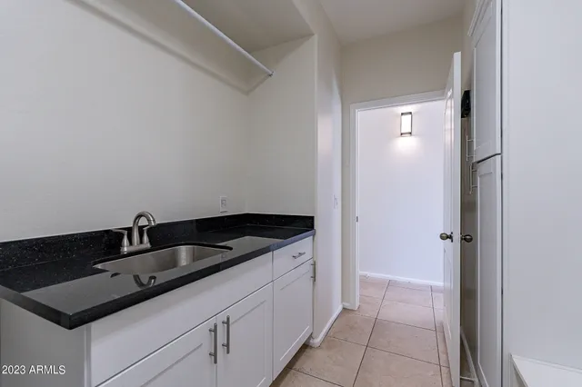 $2,695 | 2943 East Quiet Hollow Lane, Phoenix, AZ 85024