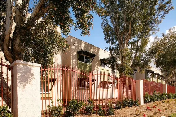 $1,042 | 4986 Logan Avenue, Unit 50, San Diego, CA 92113
