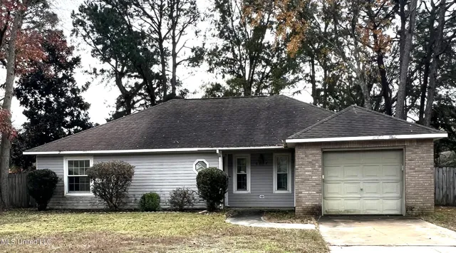 $1,375 | 6817 Red Bud Lane, Ocean Springs, MS 39564
