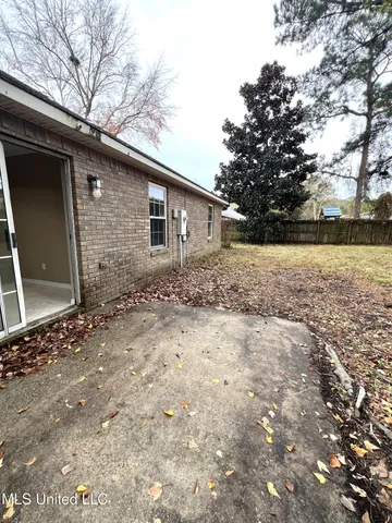 $1,375 | 6817 Red Bud Lane, Ocean Springs, MS 39564