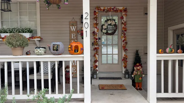 $3,150 | 201 Comanche Camp, Kyle, TX 78640