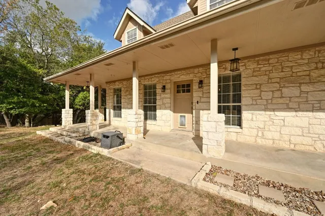 $3,150 | 201 Comanche Camp, Kyle, TX 78640