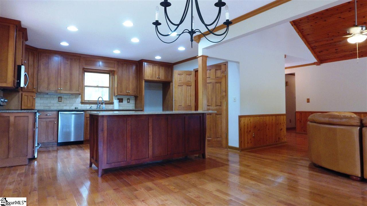 220 Raven Cliff Road Cleveland, SC 29635 - Photo 15 of 36 Gallery Image 15