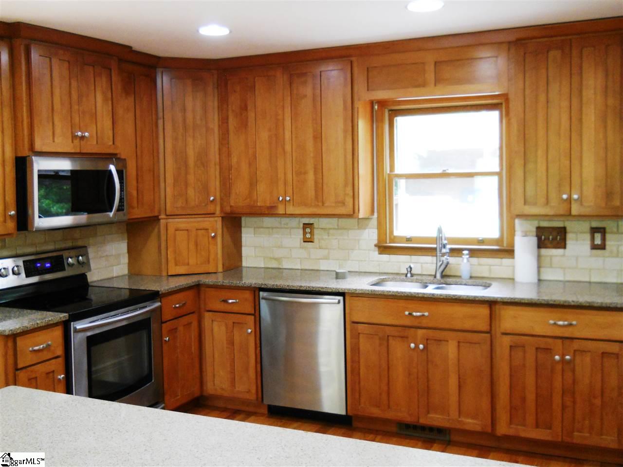 220 Raven Cliff Road Cleveland, SC 29635 - Photo 17 of 36 Gallery Image 17
