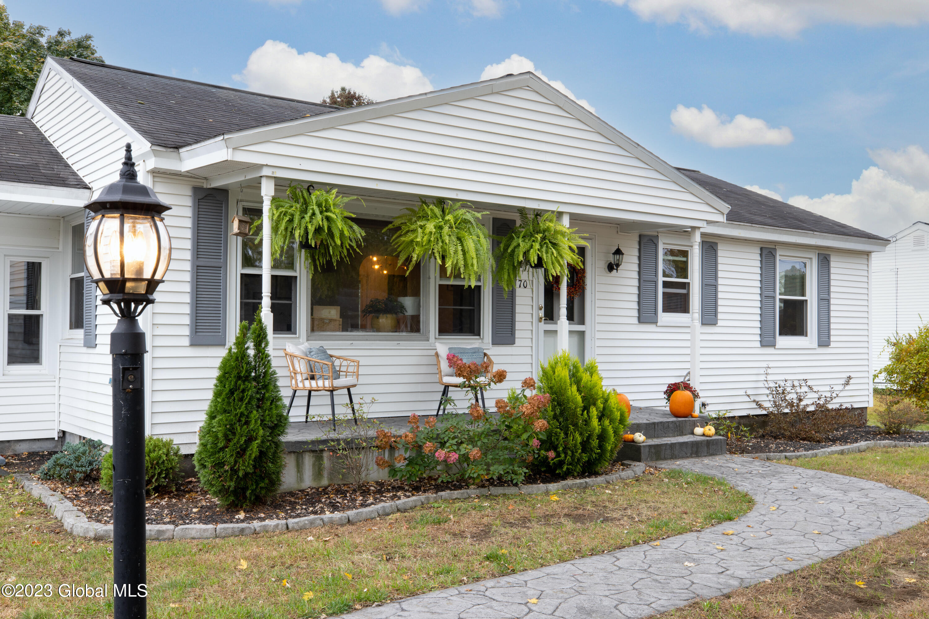 70 Bluebird Road Moreau, NY 12828 - Photo 4 of 35 Porch & Lamppost