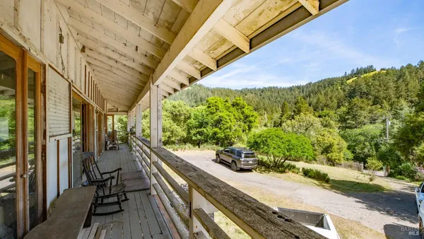 $1,299,000 | 1 Alamo Way, Lagunitas, CA 94938