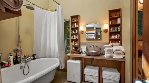 $1,299,000 | 1 Alamo Way, Lagunitas, CA 94938