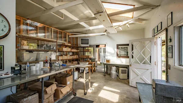 $1,299,000 | 1 Alamo Way, Lagunitas, CA 94938