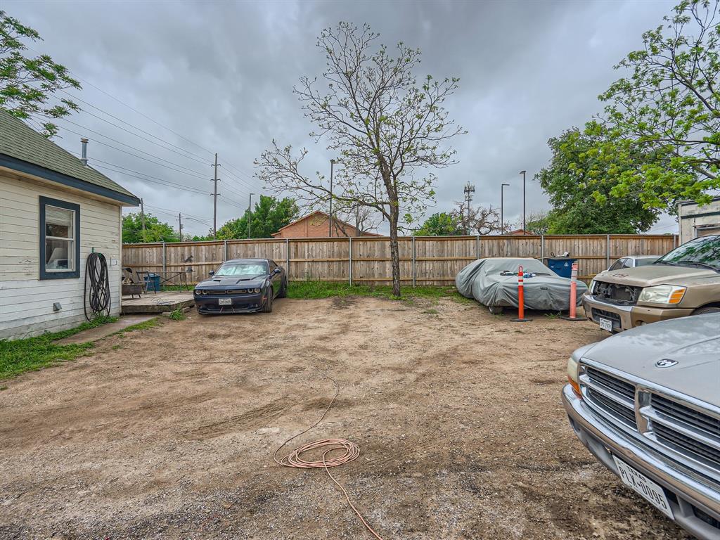 1122 Chicon Street Austin, TX 78702 - Photo 15 of 20 a view of backyard with parked car