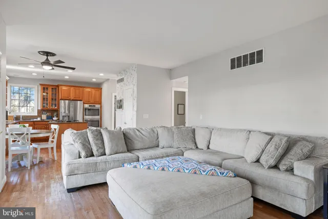 a view of sign board