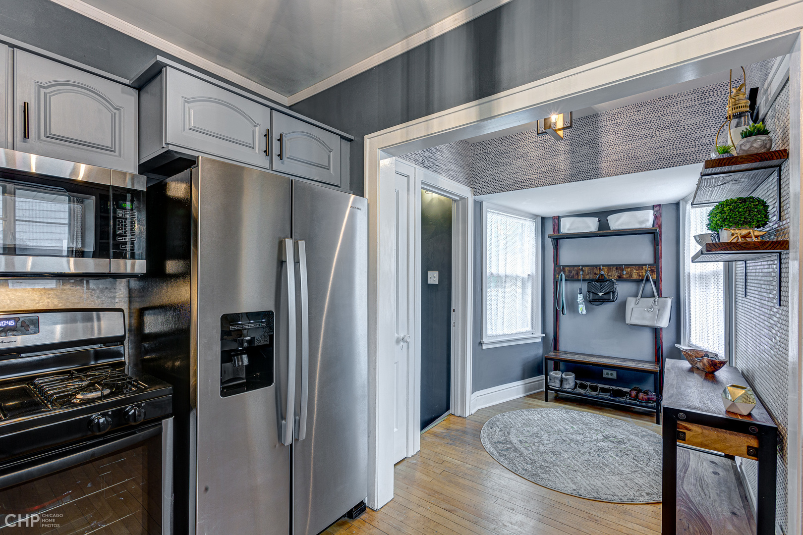 310 Shenstone Road Riverside, IL 60546 - Photo 19 of 32 a kitchen with refrigerator and counter